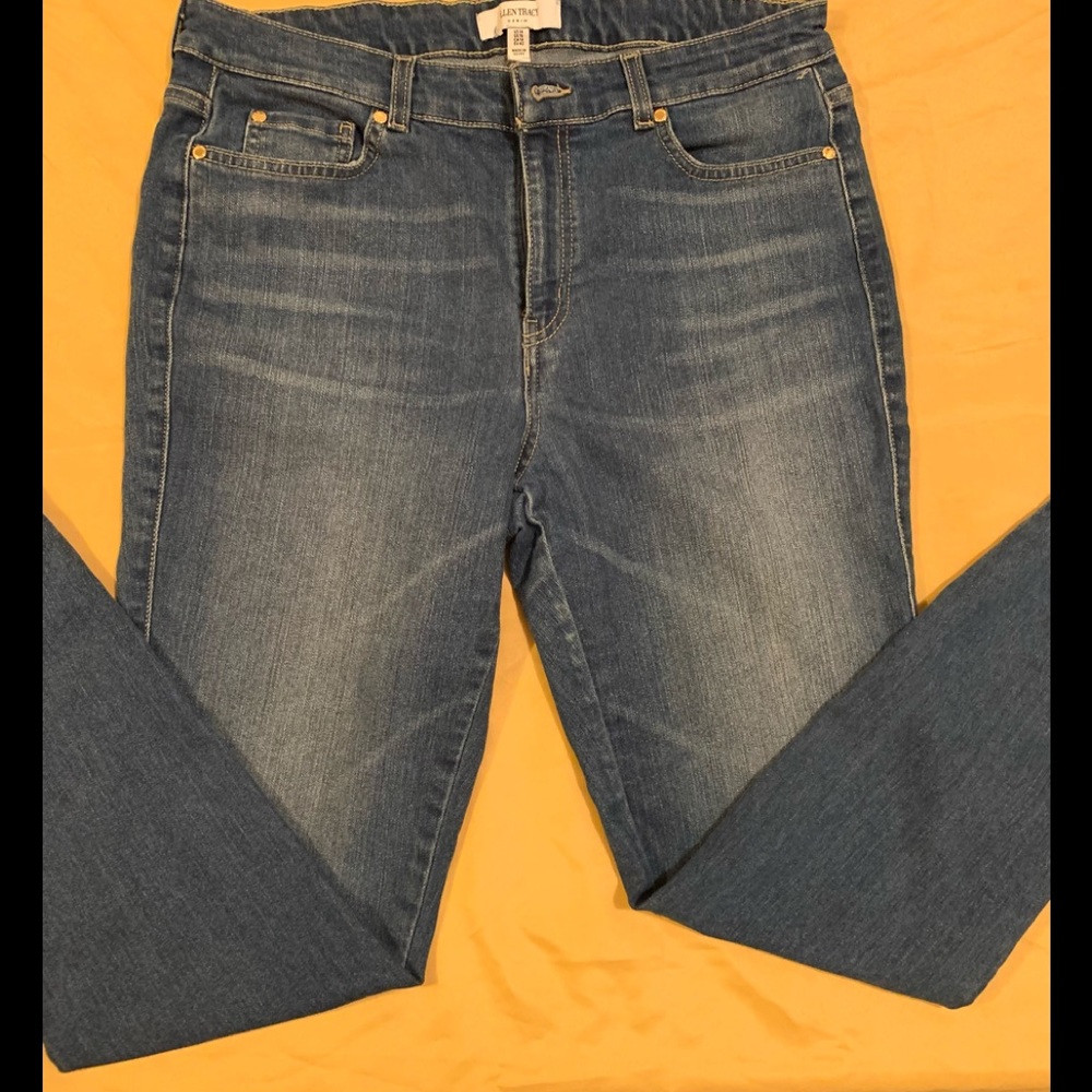 DENIM JEANS